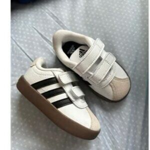 Adidas Toddler sneakers